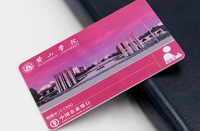 福州市一門禁卡可通刷多個小區(qū)？究竟誰其責(zé)？